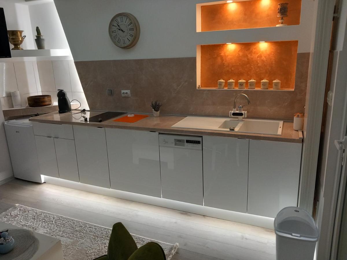 Apartman 101 Luxury Free Parking